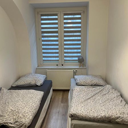 Apartamento Apartament 3 Pokojowy Z Parkingiem Zabkowice Slaskie Exterior foto